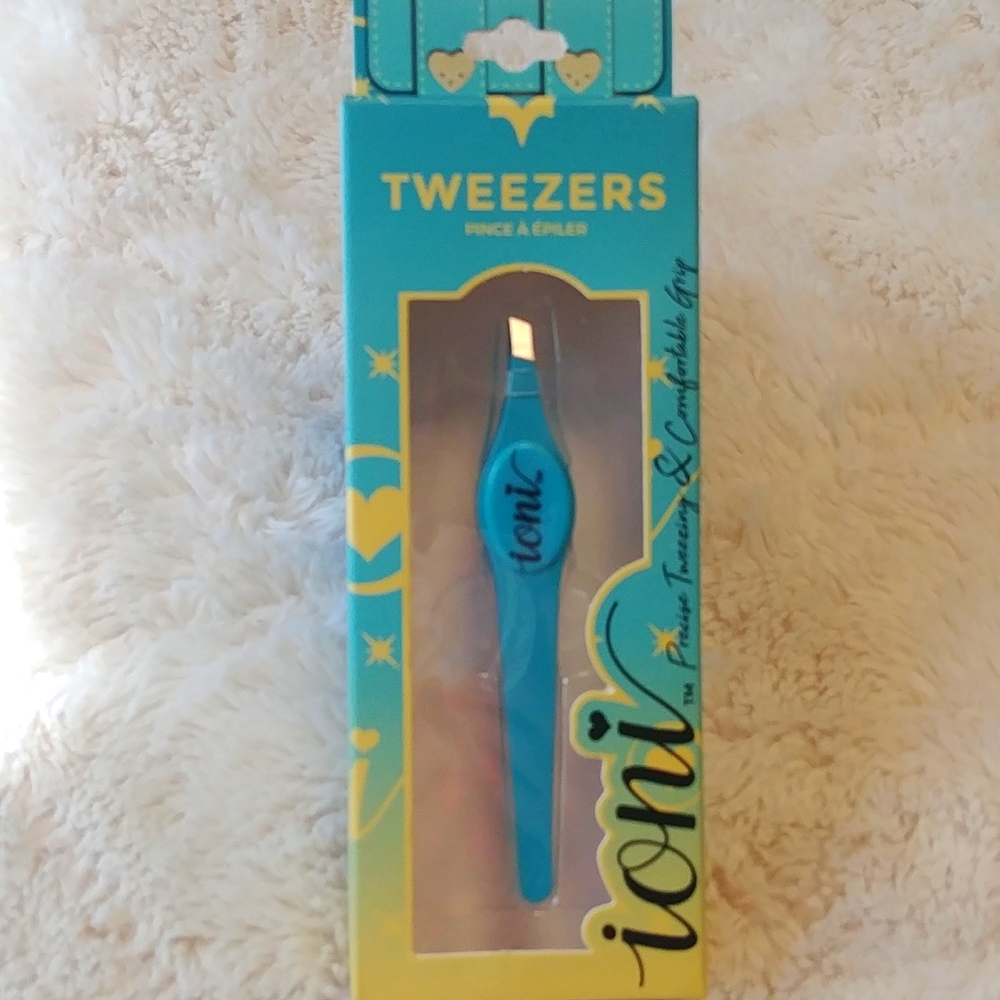🎉2/$16 NEW ioni Tweezers